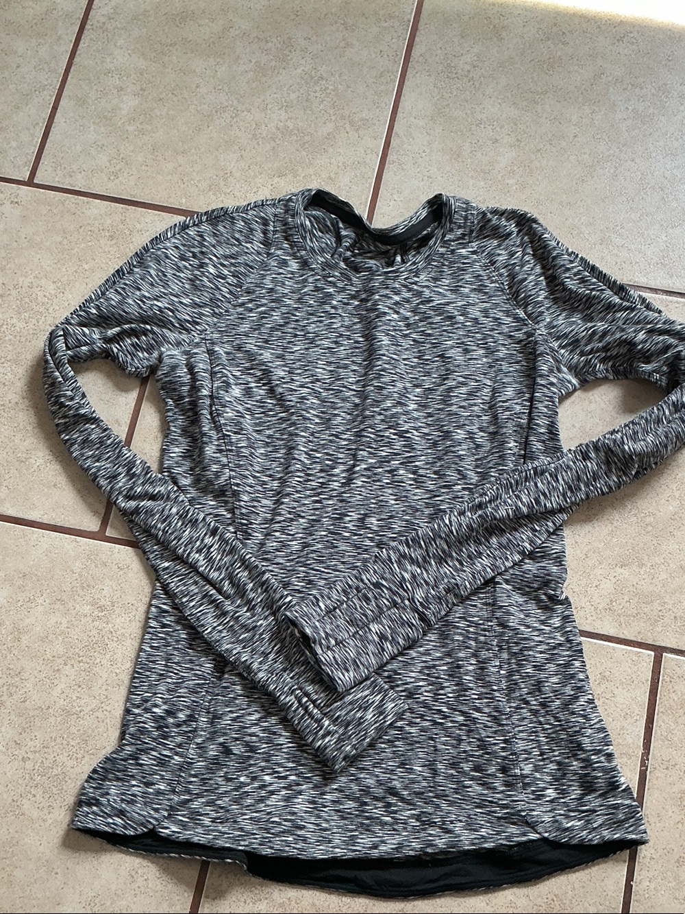 lululemon athletica Heathered Gray Long Sleeve Crew Top